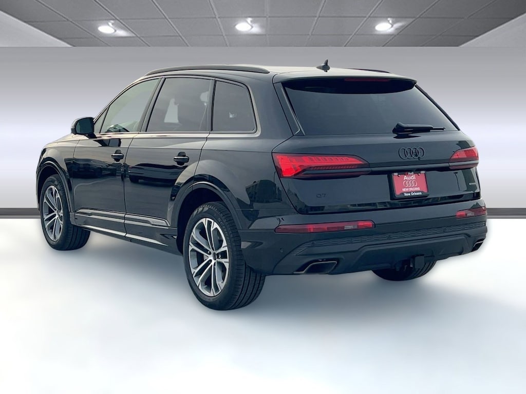 New 2026 Audi Q7 55 Premium SUV