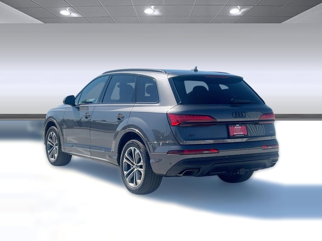 New 2026 Audi Q7 45 Premium Plus SUV