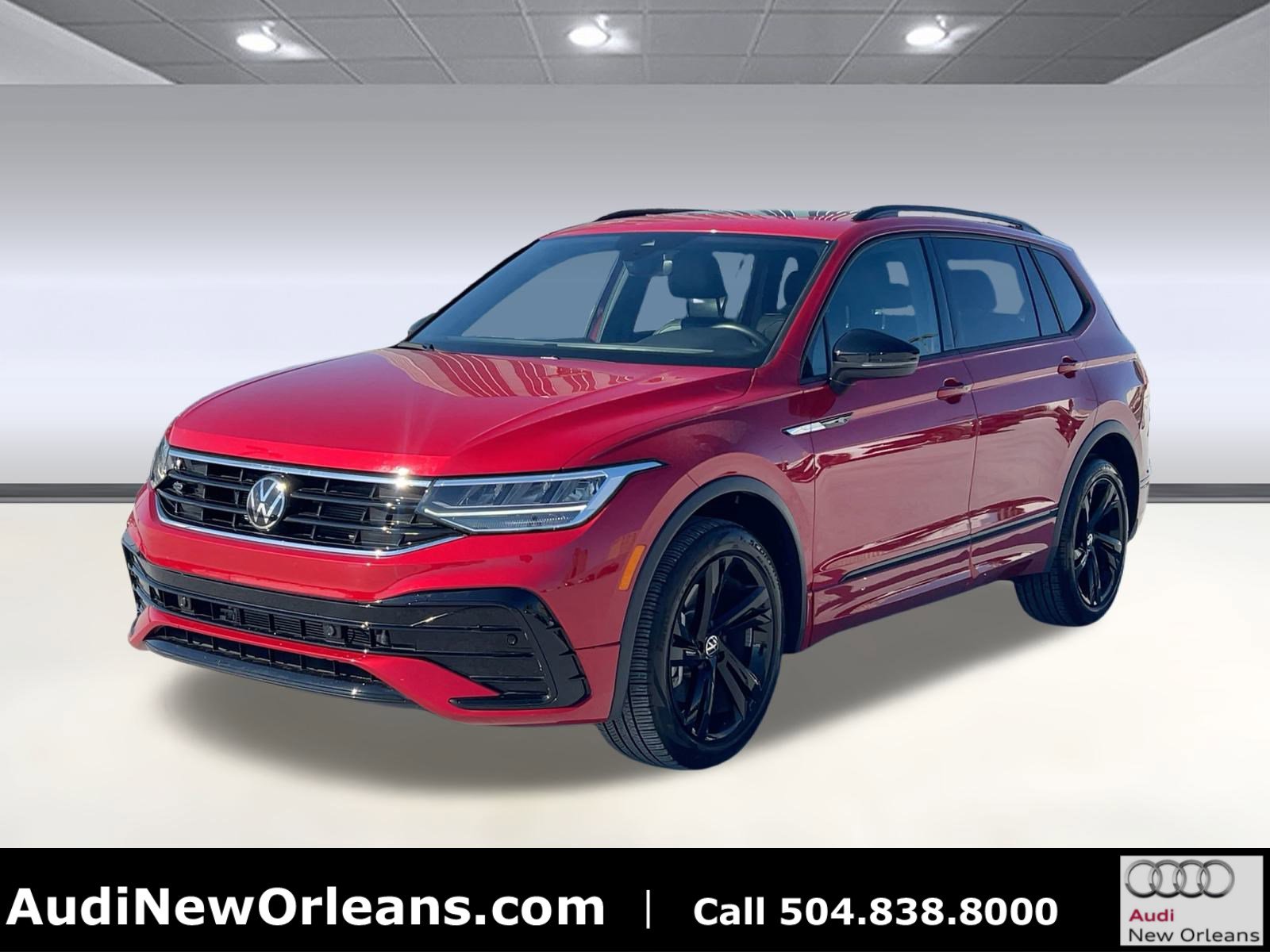 2024 Volkswagen Tiguan SE R-LINE BLACK's photo