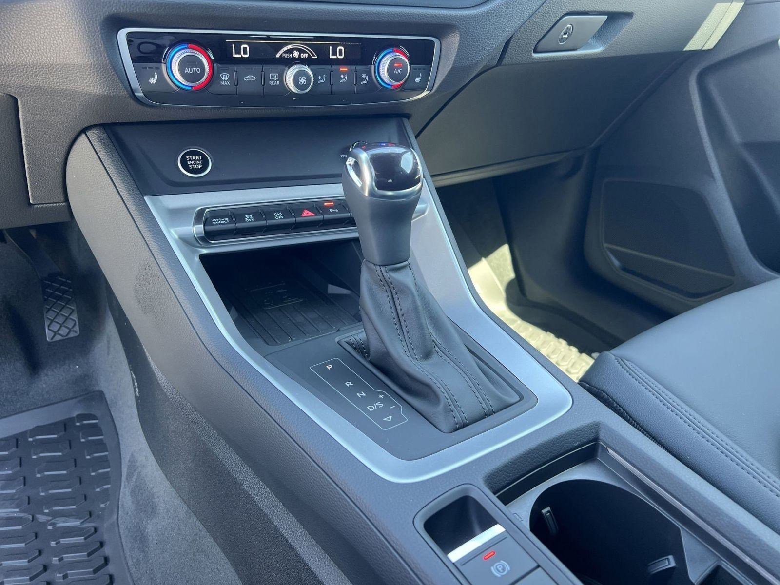 2025 Audi Q3 S Line Premium - Photo 17