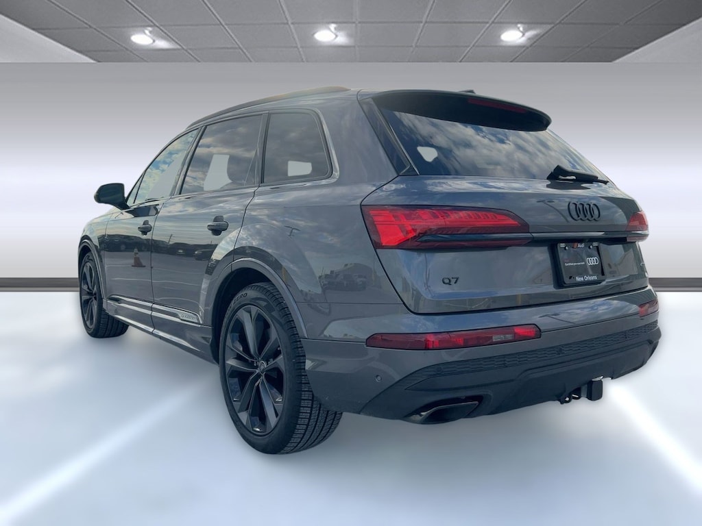 Certified 2025 Audi Q7 55 Premium SUV