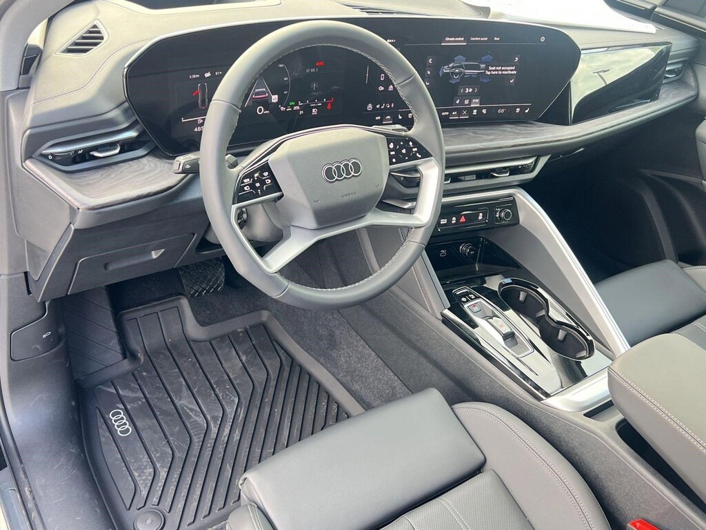 New 2025 Audi Q5 2.0T Premium SUV