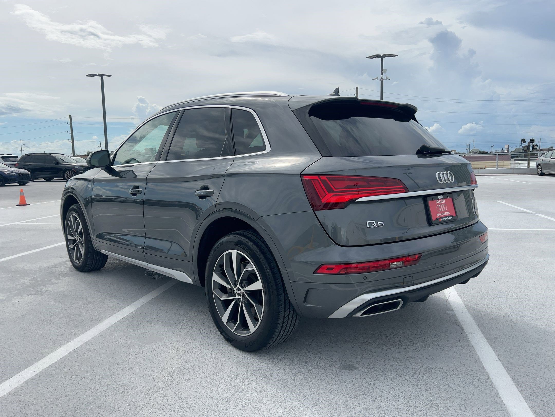 2022 Audi Q5 45 S line Premium photo 3