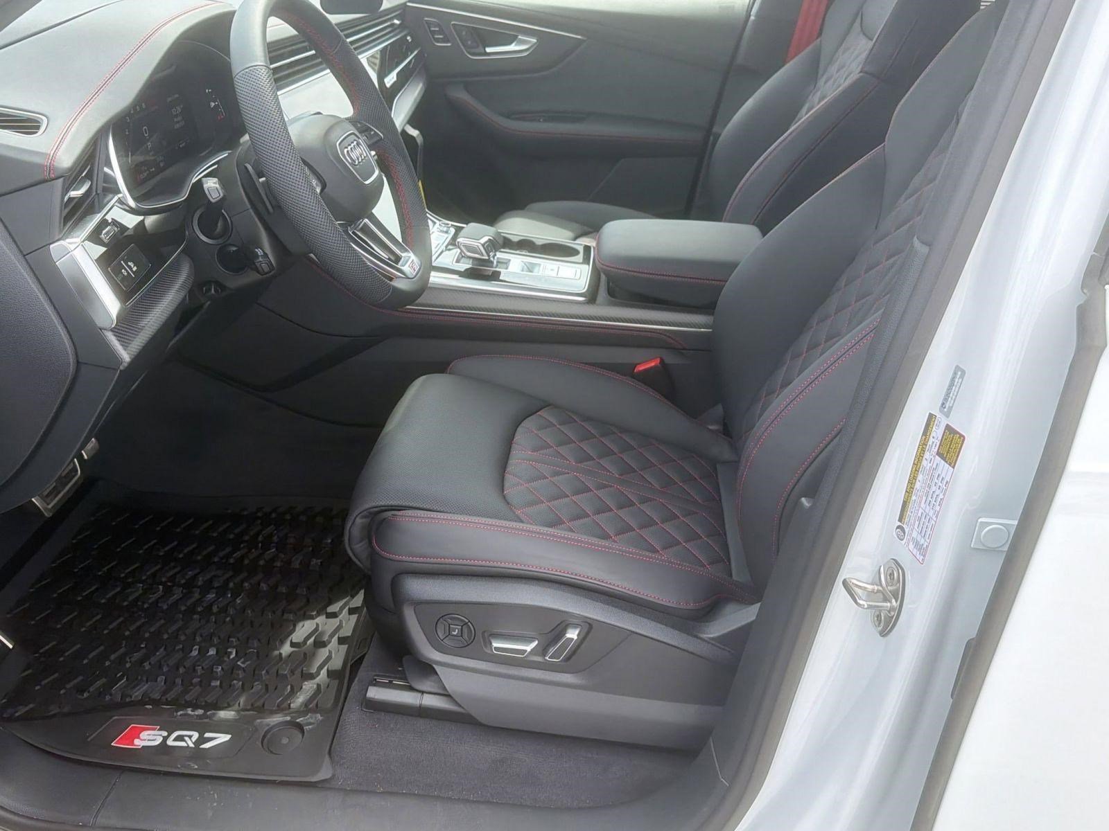 SQ7 Prestige SUV