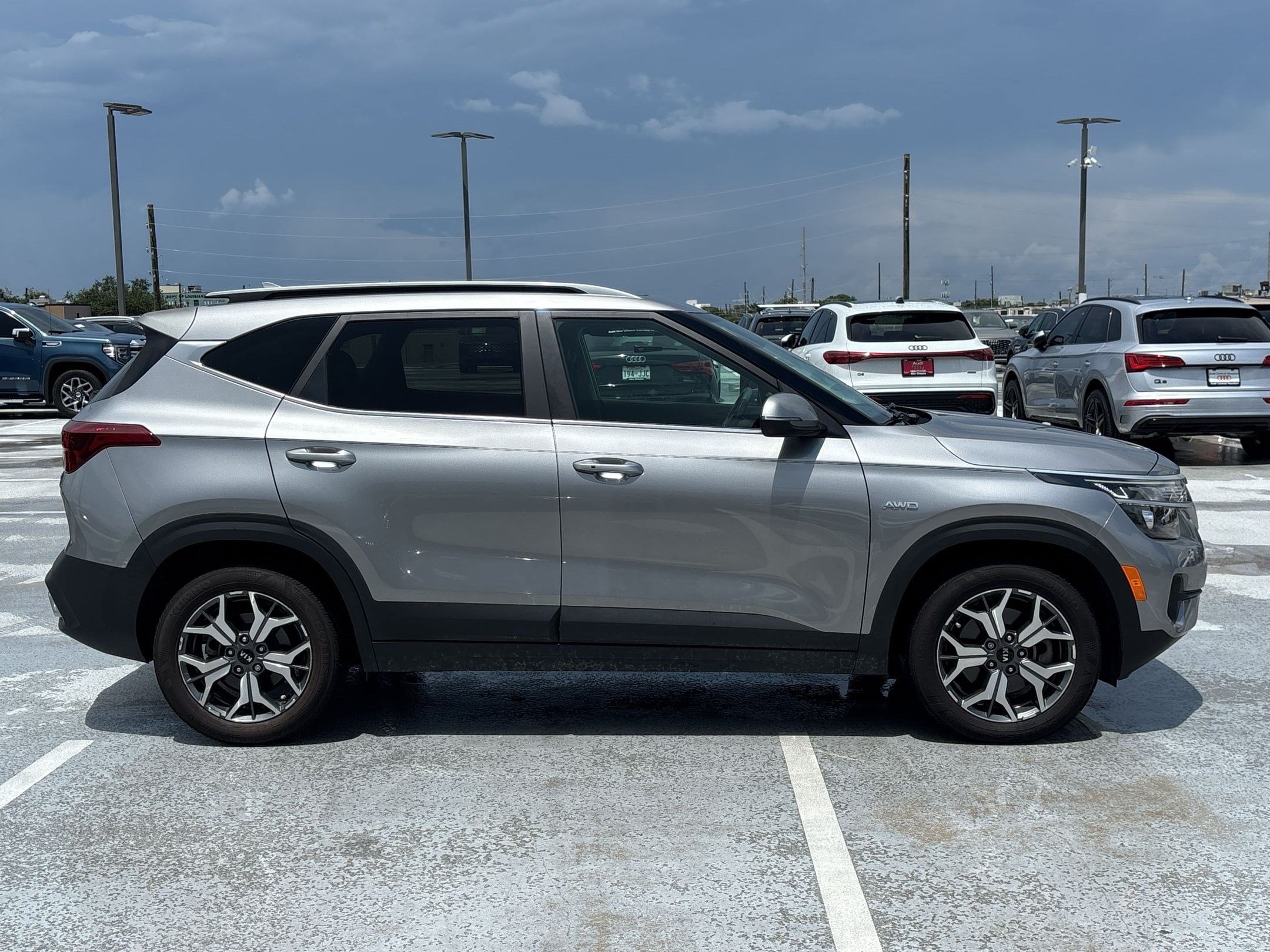 Seltos EX SUV