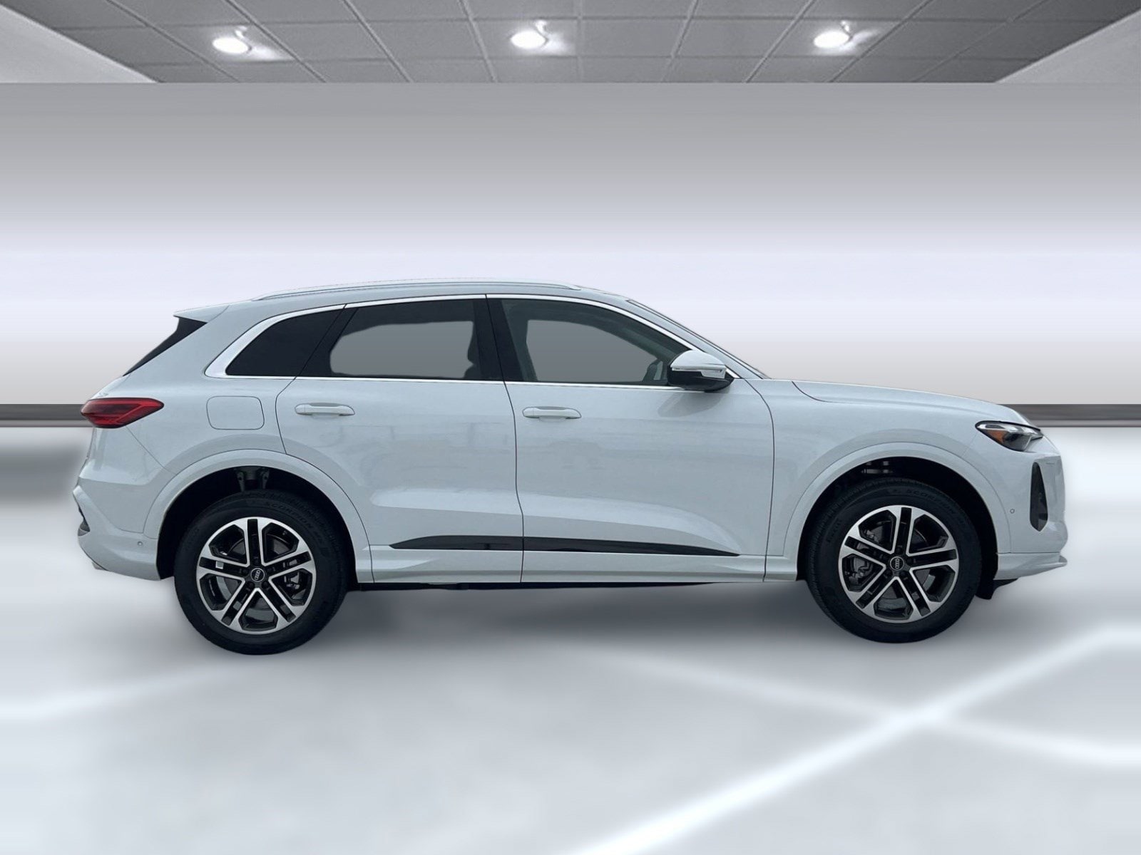 2025 Audi Q5 Premium - Photo 8