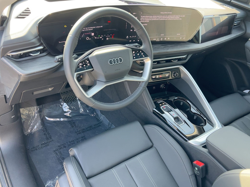 New 2025 Audi Q5 2.0T Premium SUV