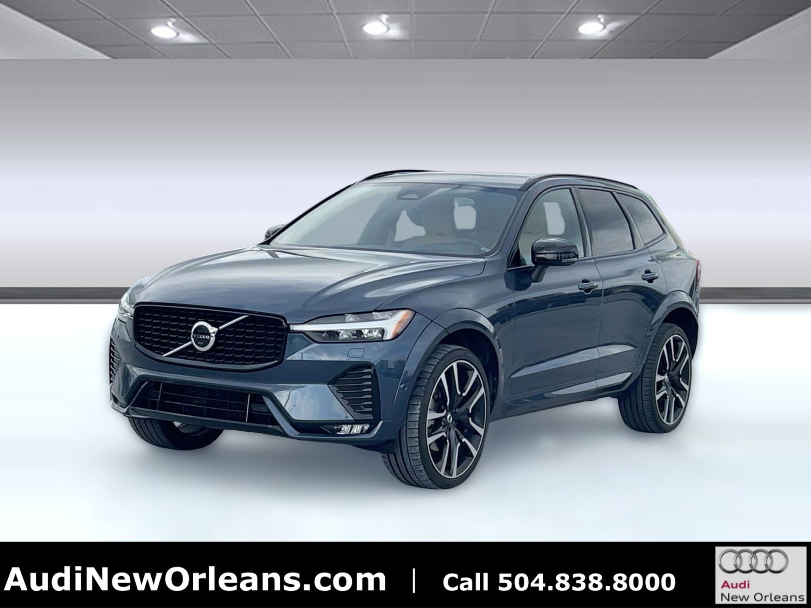 2023 Volvo XC60 Ultimate's photo