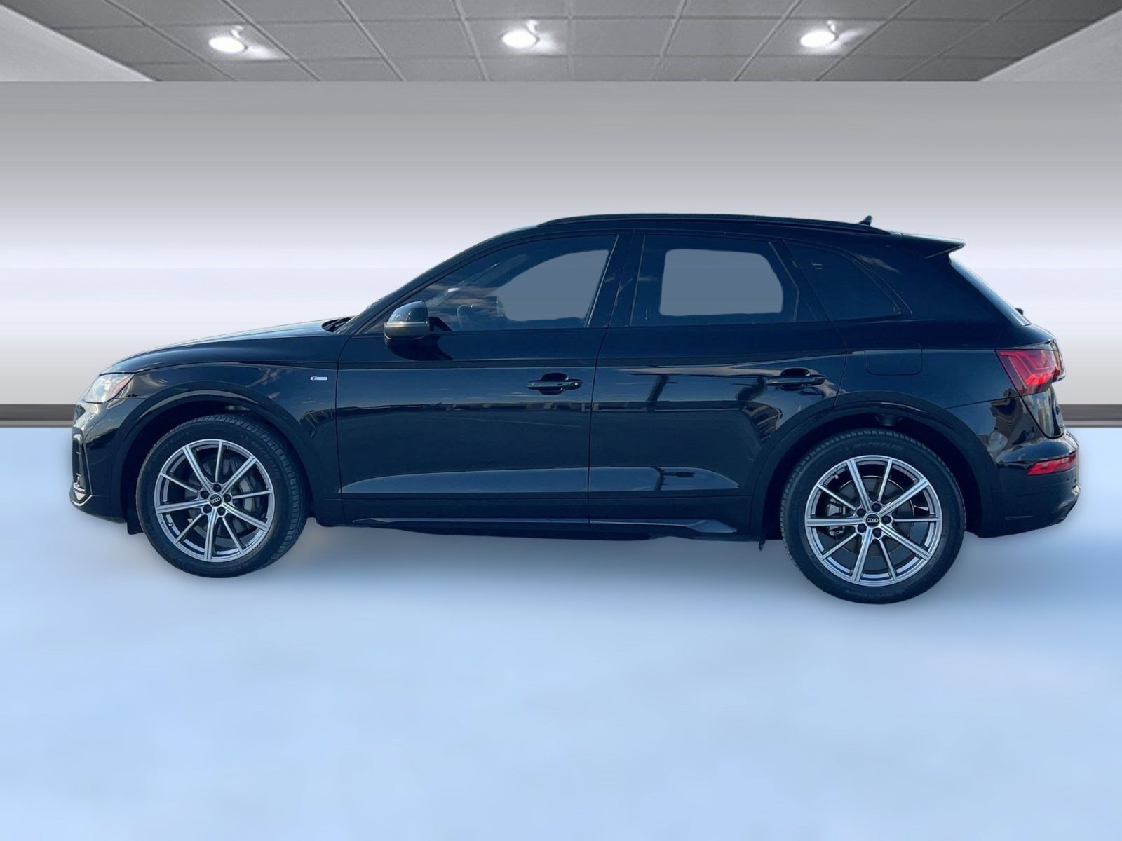 2023 Audi Q5 55 S line Premium photo 2