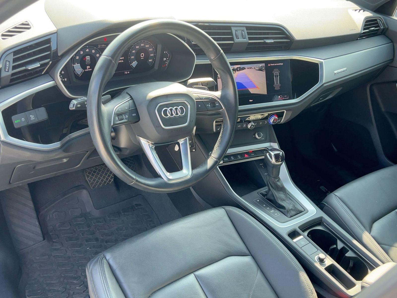 2023 Audi Q3 45 TFSI S line Premium photo 4