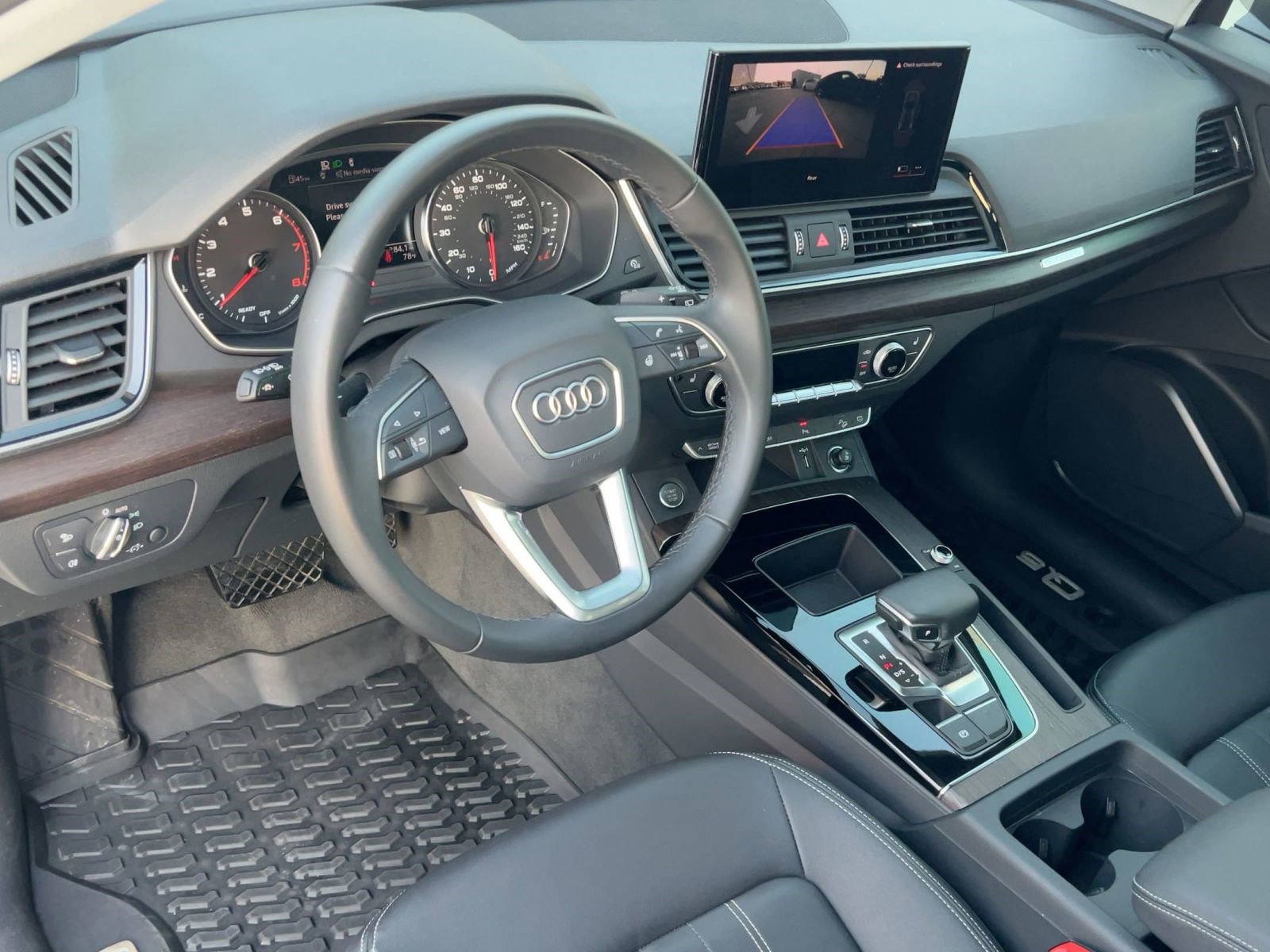 2024 Audi Q5 40 Premium photo 3