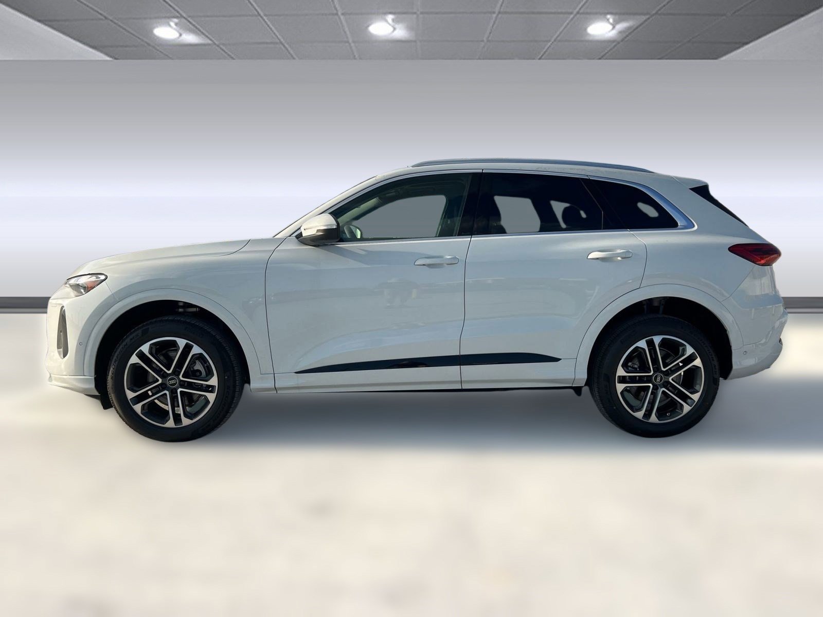 2025 Audi Q5 2.0T Premium photo 2