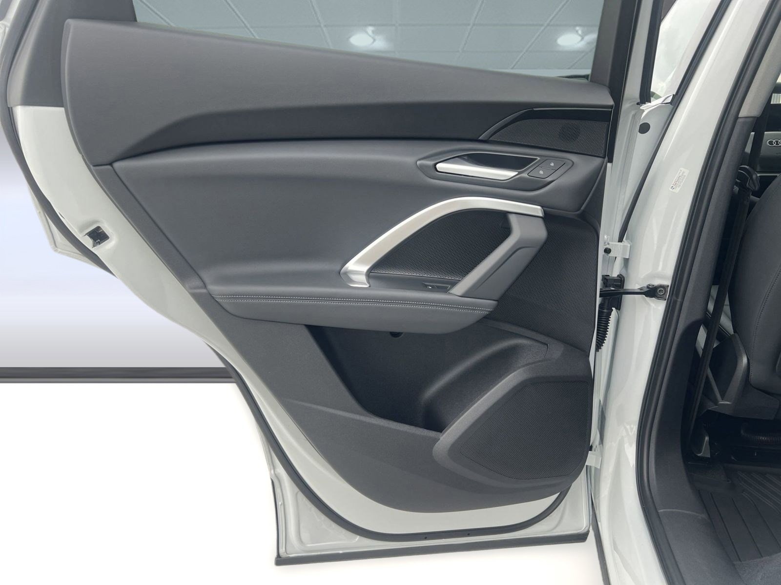 2025 Audi Q5 Premium - Photo 28