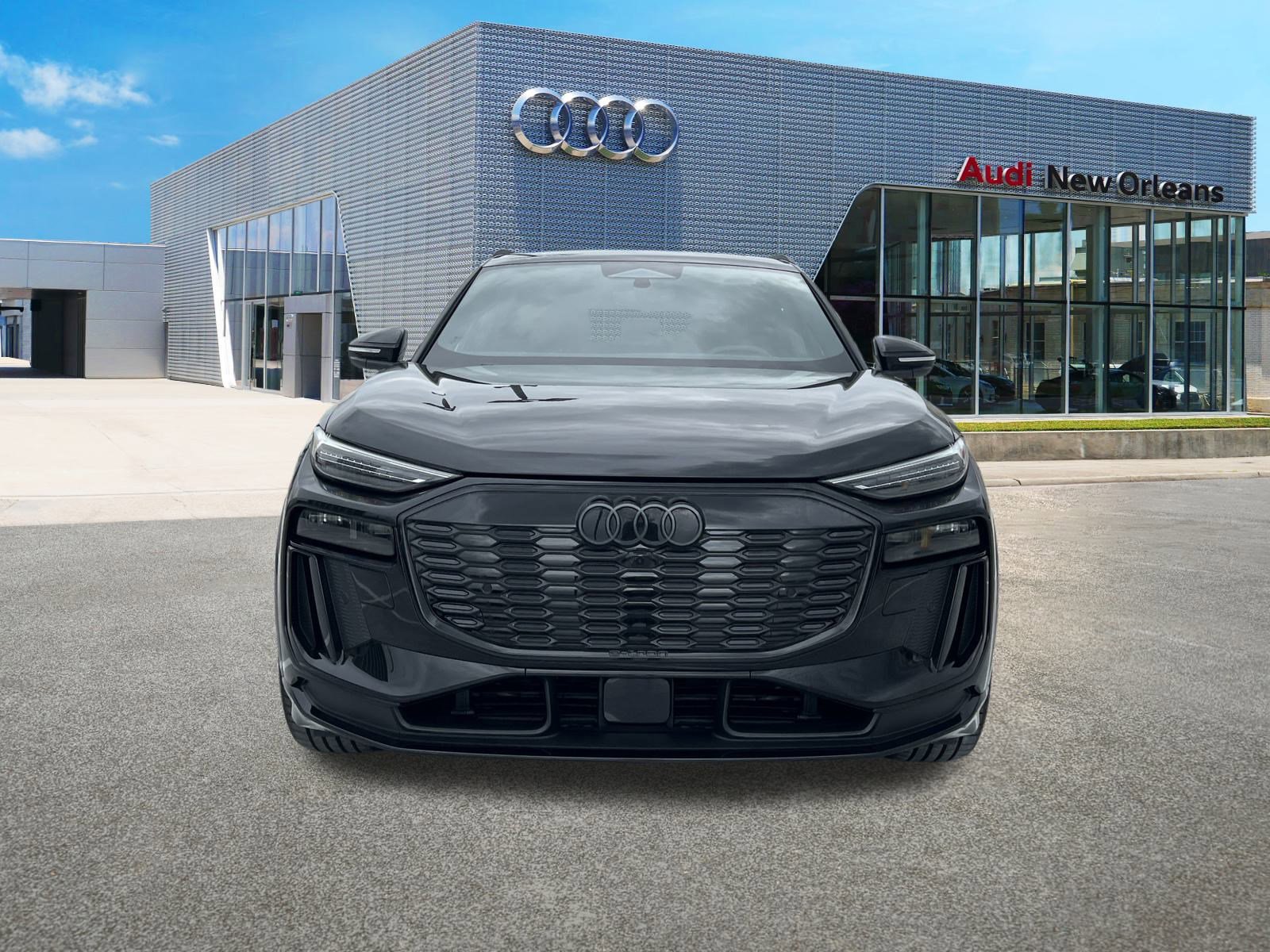 2025 Audi SQ6 photo 2