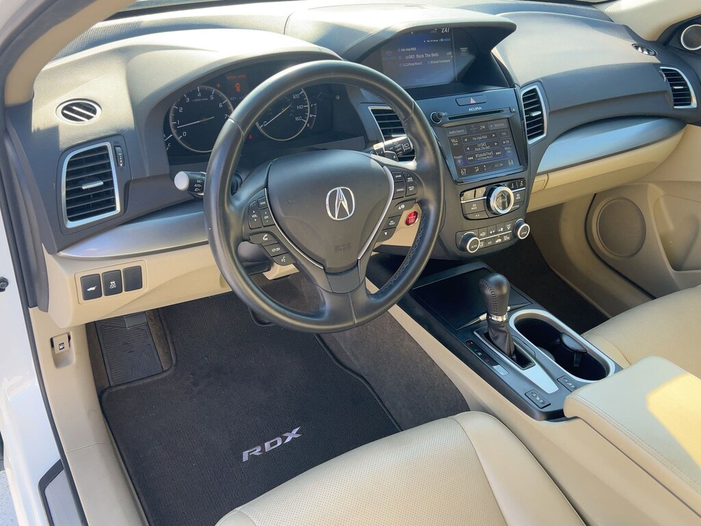 Used 2017 Acura RDX V6 with Technology Package and AcuraWatch Plus SUV