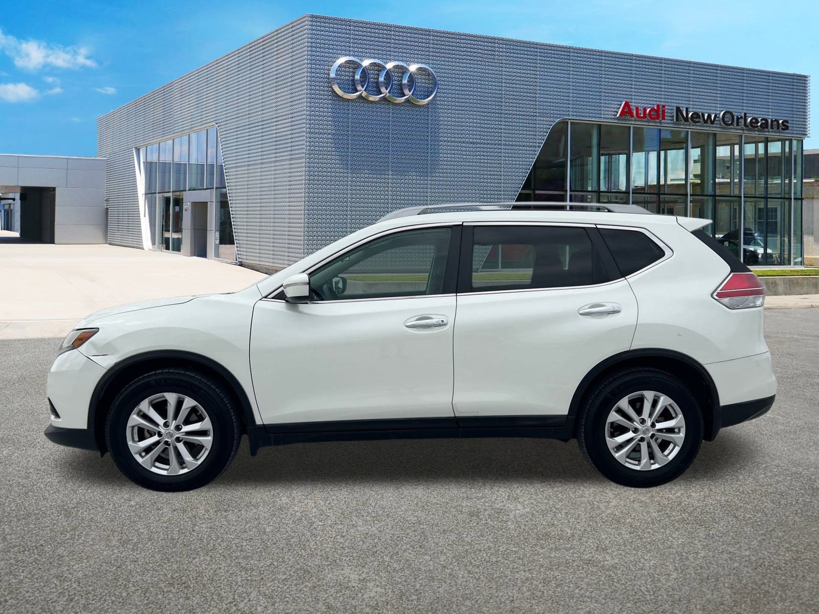 Used 2015 Nissan Rogue SV with VIN 5N1AT2MT6FC800977 for sale in Metairie, LA