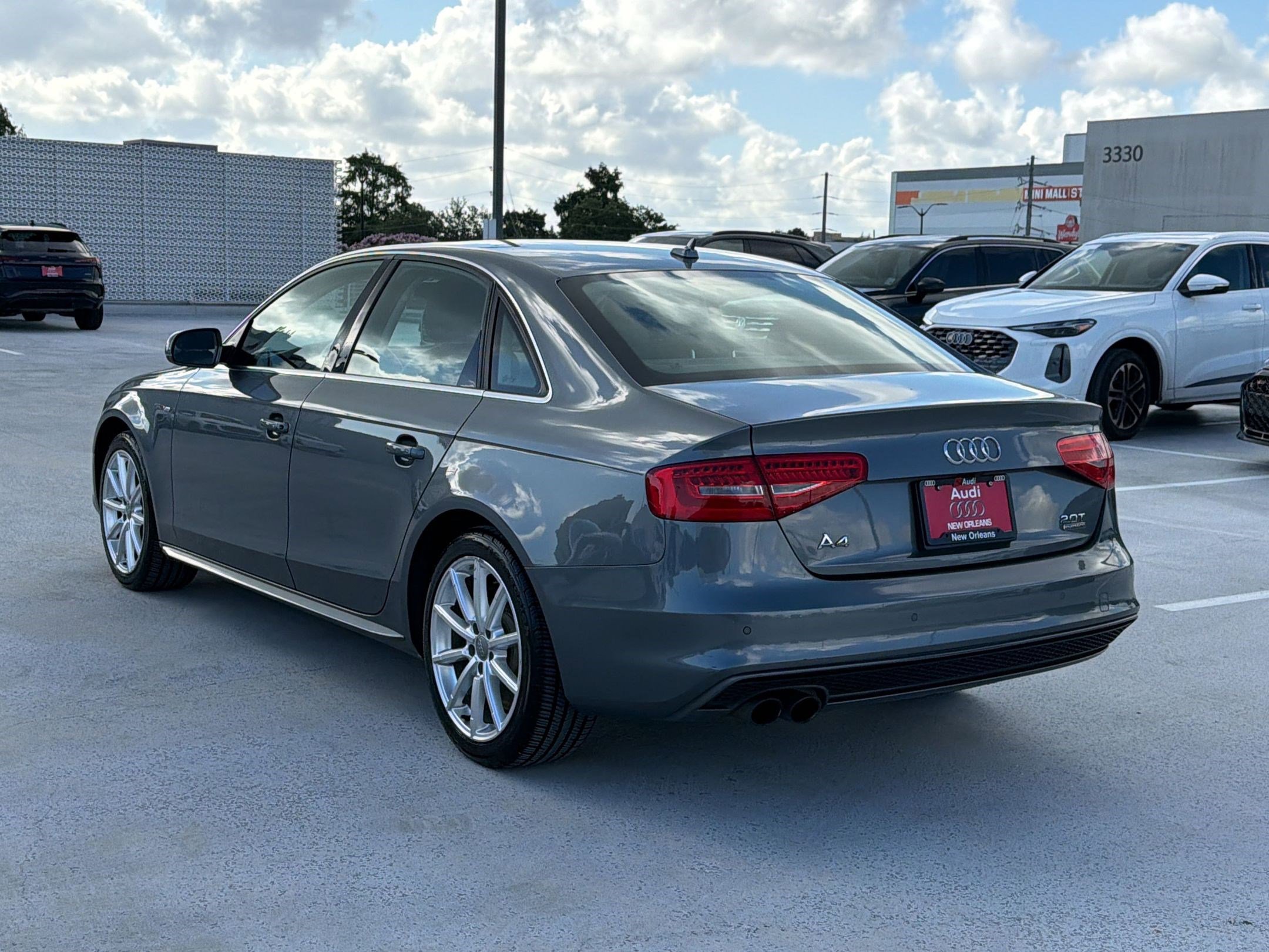 A4 2.0T Premium (Tiptronic) Sedan