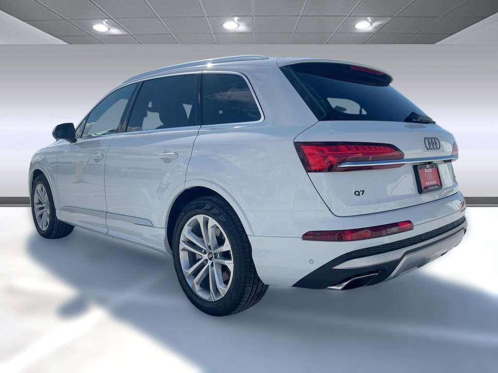 New 2026 Audi Q7 55 Premium Plus SUV