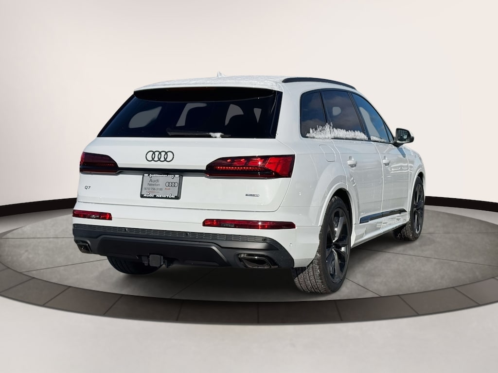 New 2026 Audi Q7 55 Premium SUV