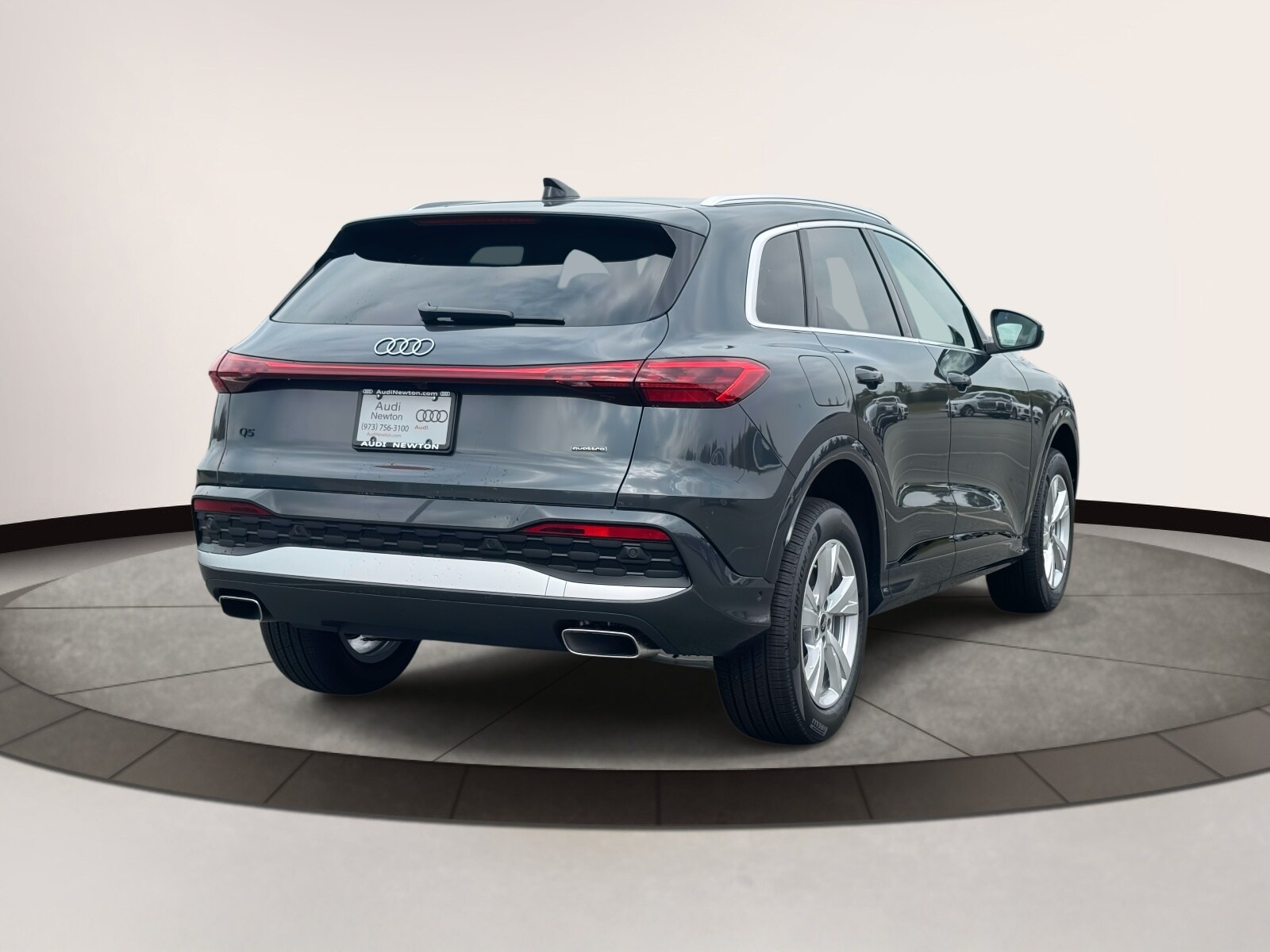 2025 Audi Q5 2.0T Premium photo 4
