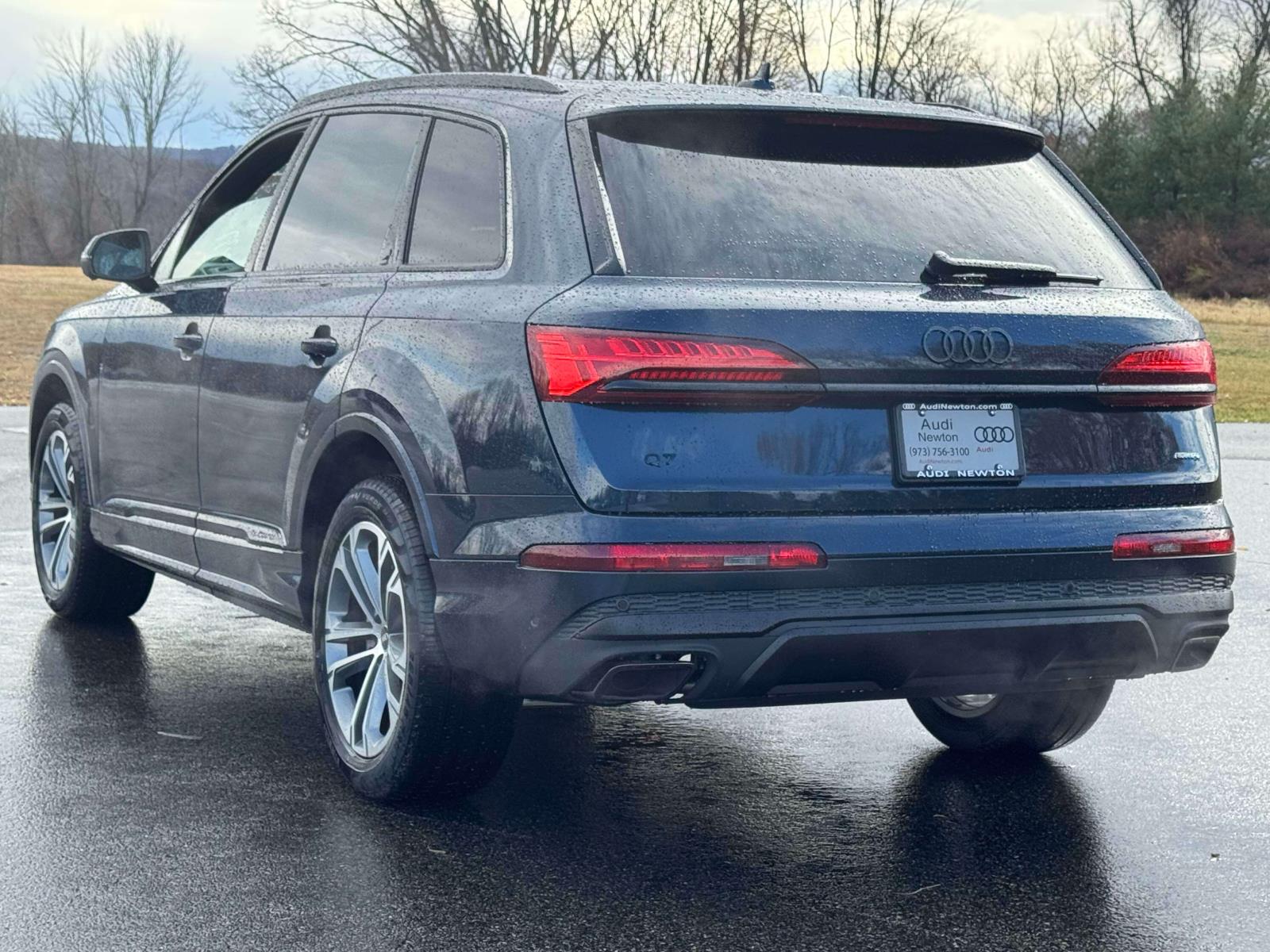 2026 Audi Q7 45 Premium photo 2