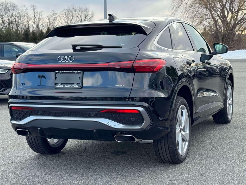 New 2025 Audi Q5 Sportback 2.0T Premium SUV