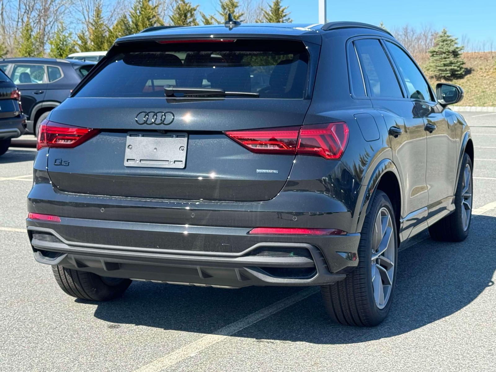 2025 Audi Q3 45 TFSI S line Premium photo 2