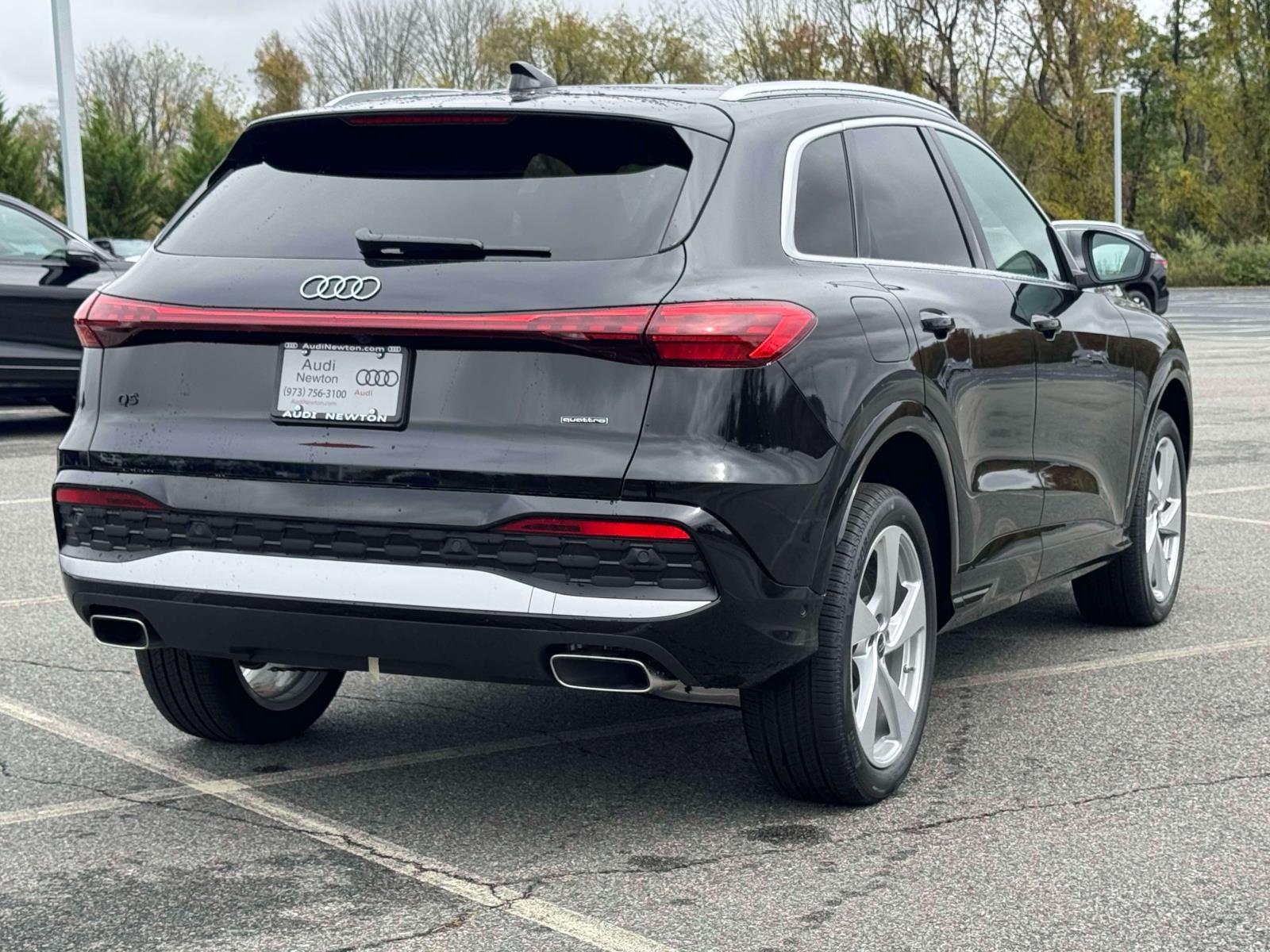 2025 Audi Q5 2.0T Premium Plus photo 3