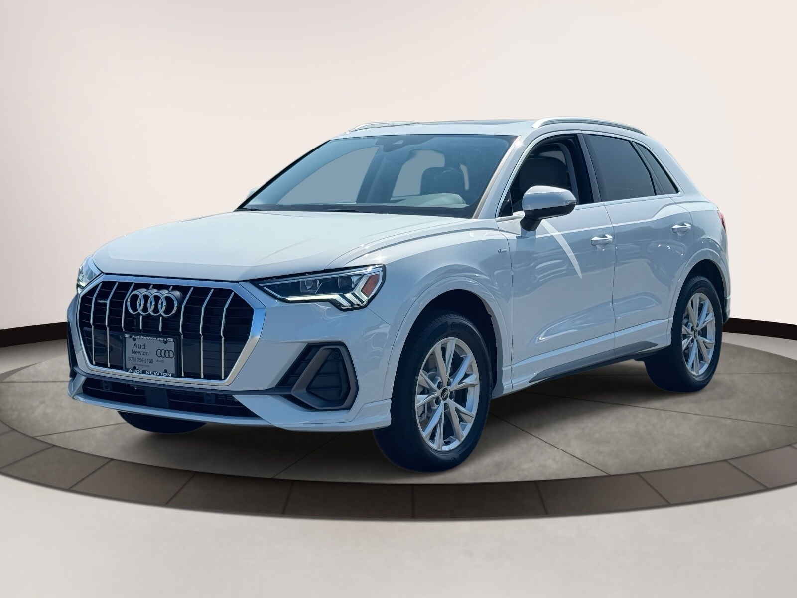 2025 Audi Q3 45 TFSI S line Premium photo 2