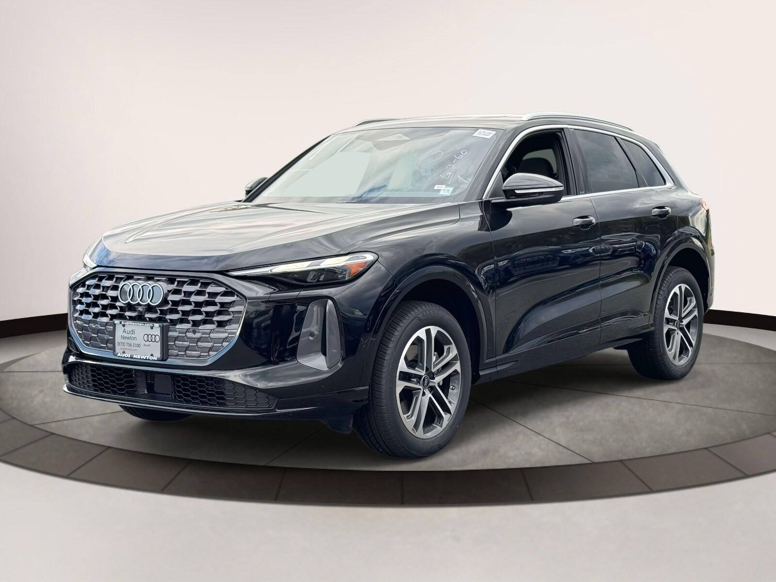 2025 Audi Q5 2.0T Premium photo 2