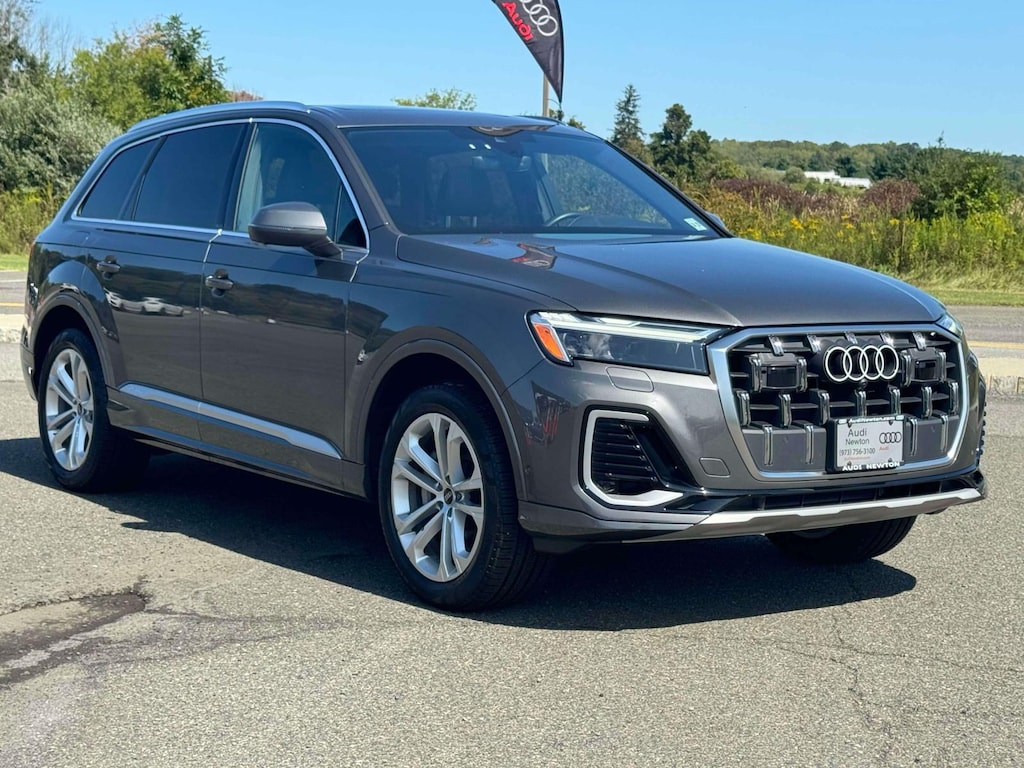 Used 2025 Audi Q7 Premium 45 TFSI quattro Sport Utility