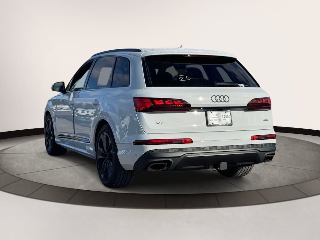 New 2026 Audi Q7 55 Premium SUV
