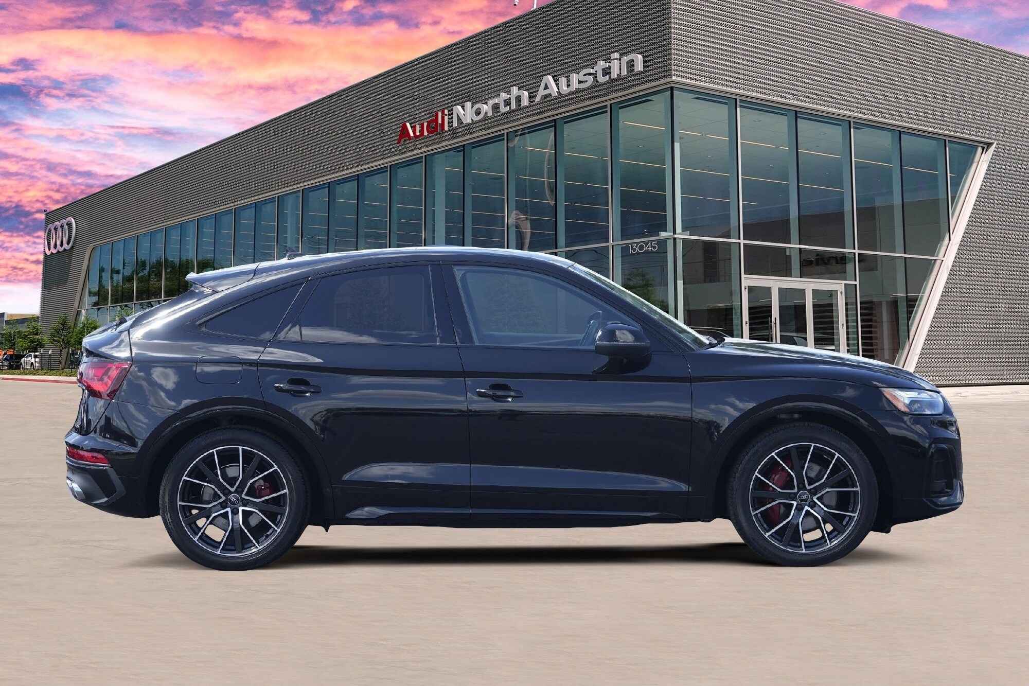 2022 Audi SQ5 Premium Plus photo 3