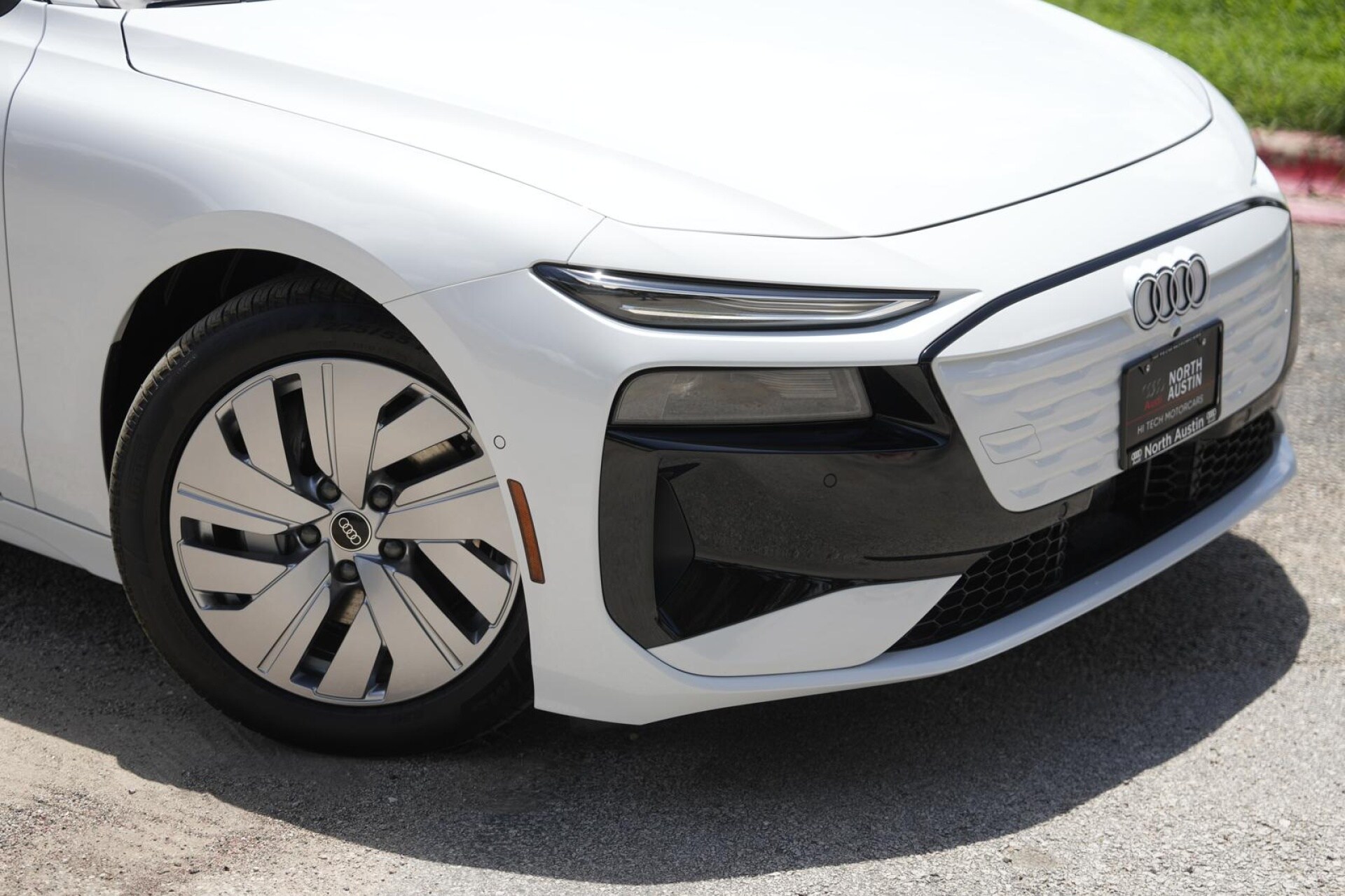 2025 Audi A6 Quattro Ultra photo 3