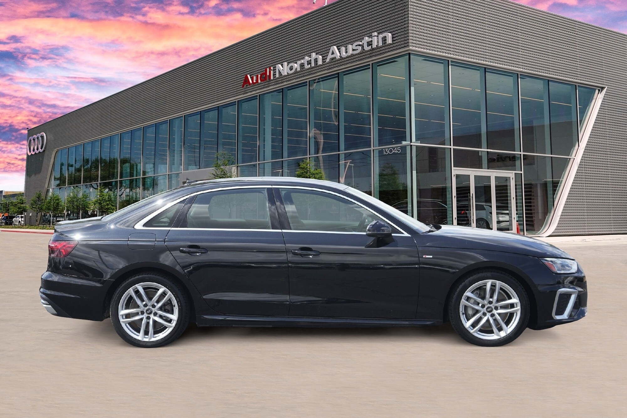 2023 Audi A4 45 S line Premium Plus photo 3