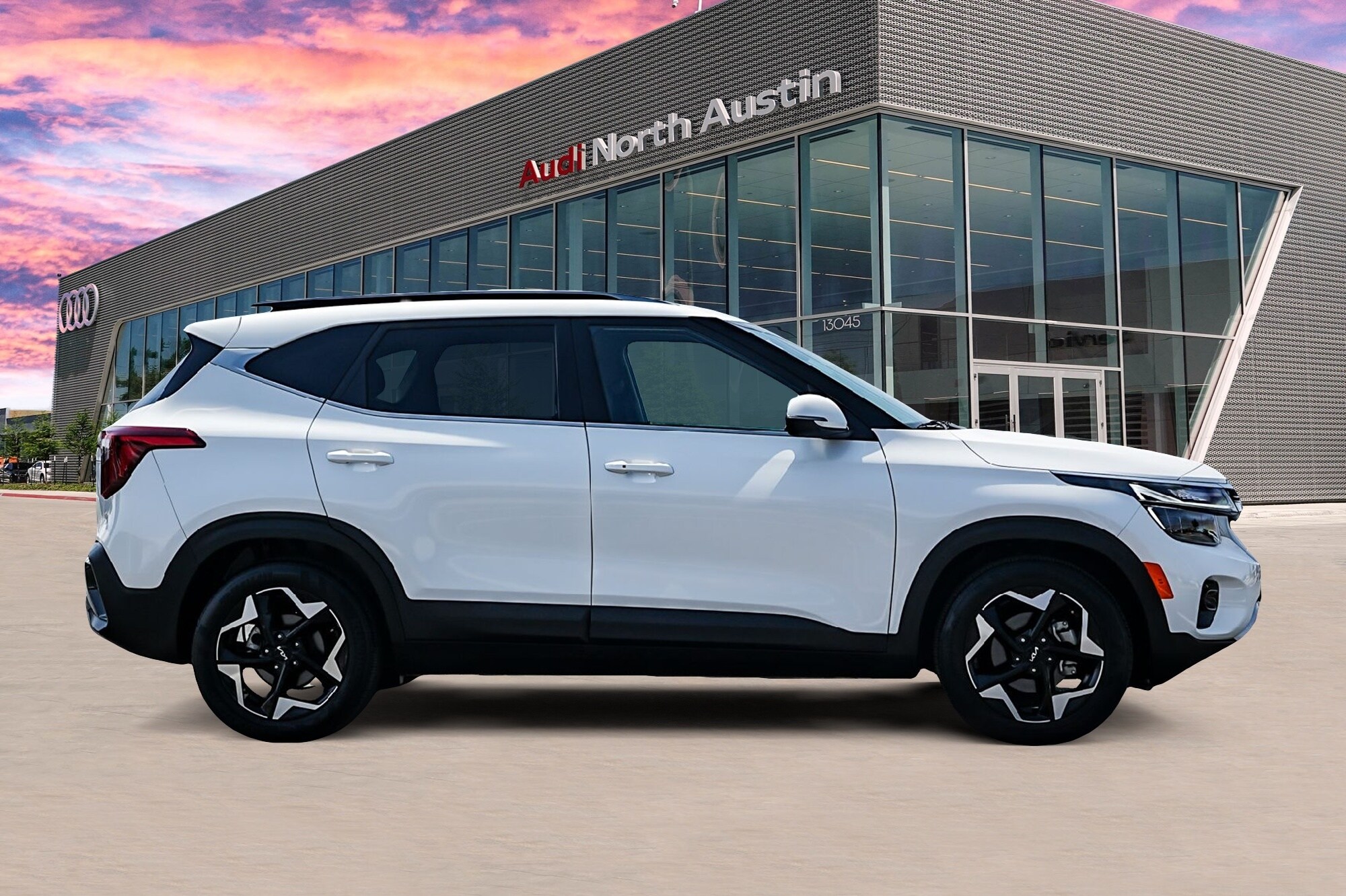 2024 Kia Seltos EX photo 3