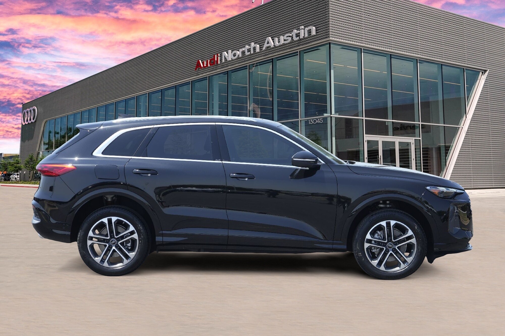 2025 Audi Q5 2.0T Premium photo 3