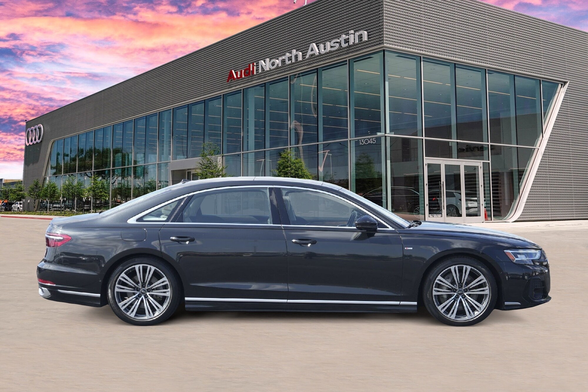 2022 Audi A8 L 55 photo 2
