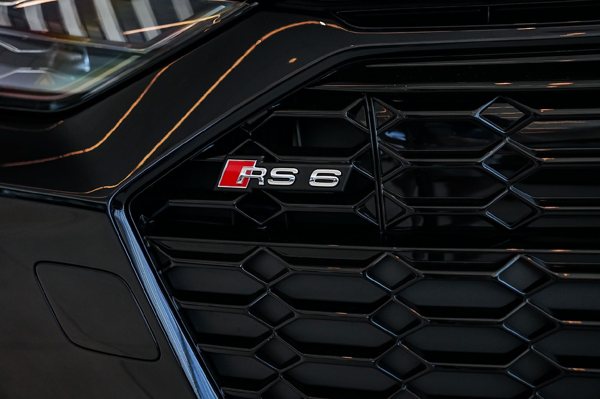 2026 Audi RS 6 Avant Performance Base photo 3