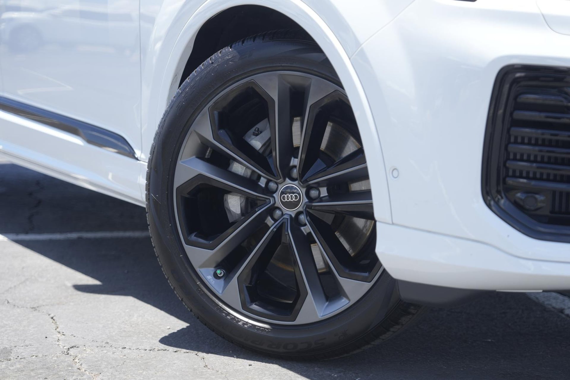 Used 2025 Audi Q7 Prestige with VIN WA1VVBF77SD018850 for sale in Austin, TX