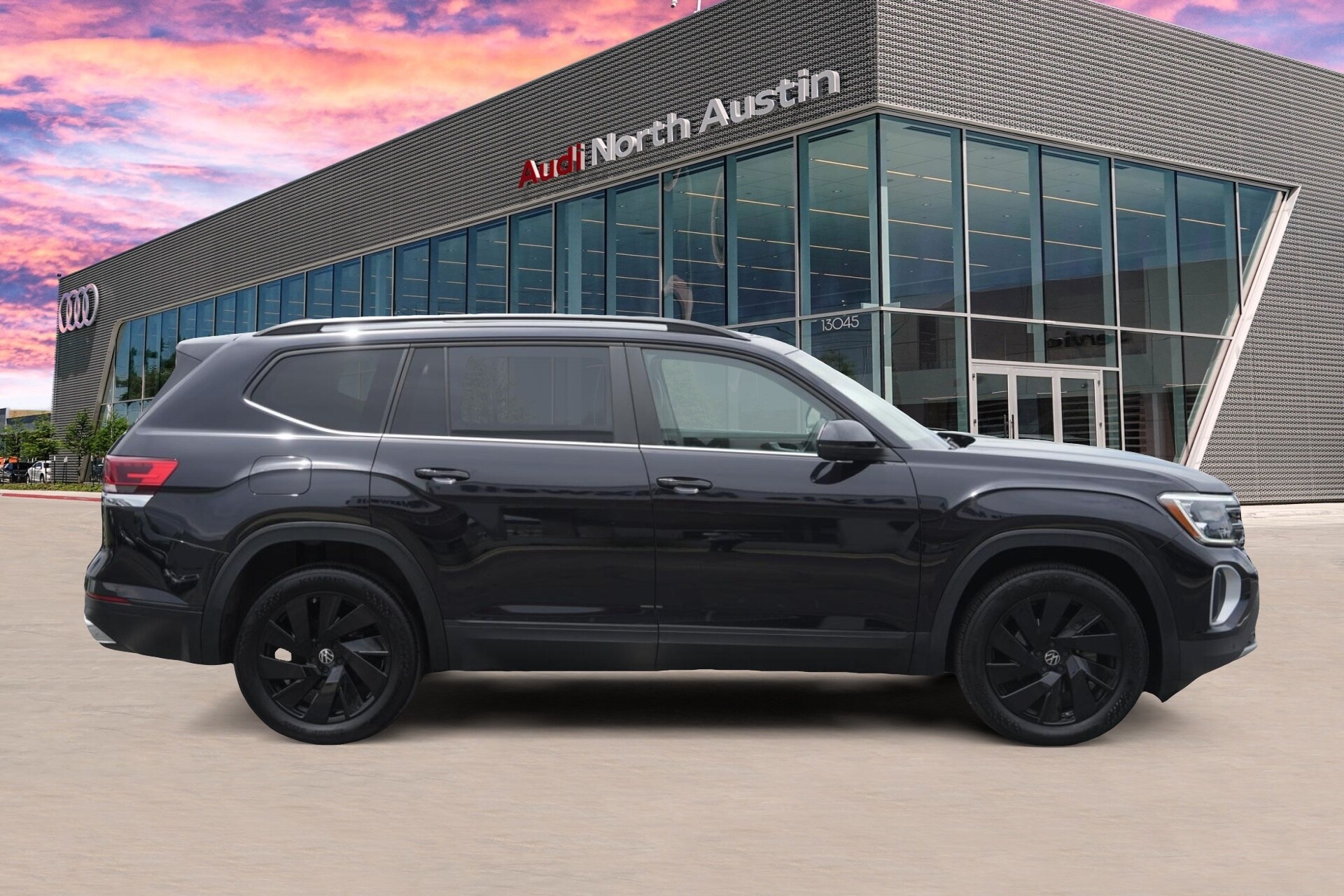 2024 Volkswagen Atlas SE Technology photo 4