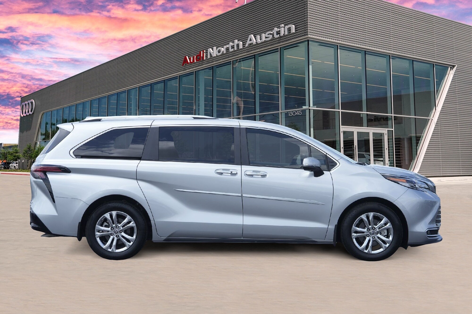 2023 Toyota Sienna Platinum photo 4