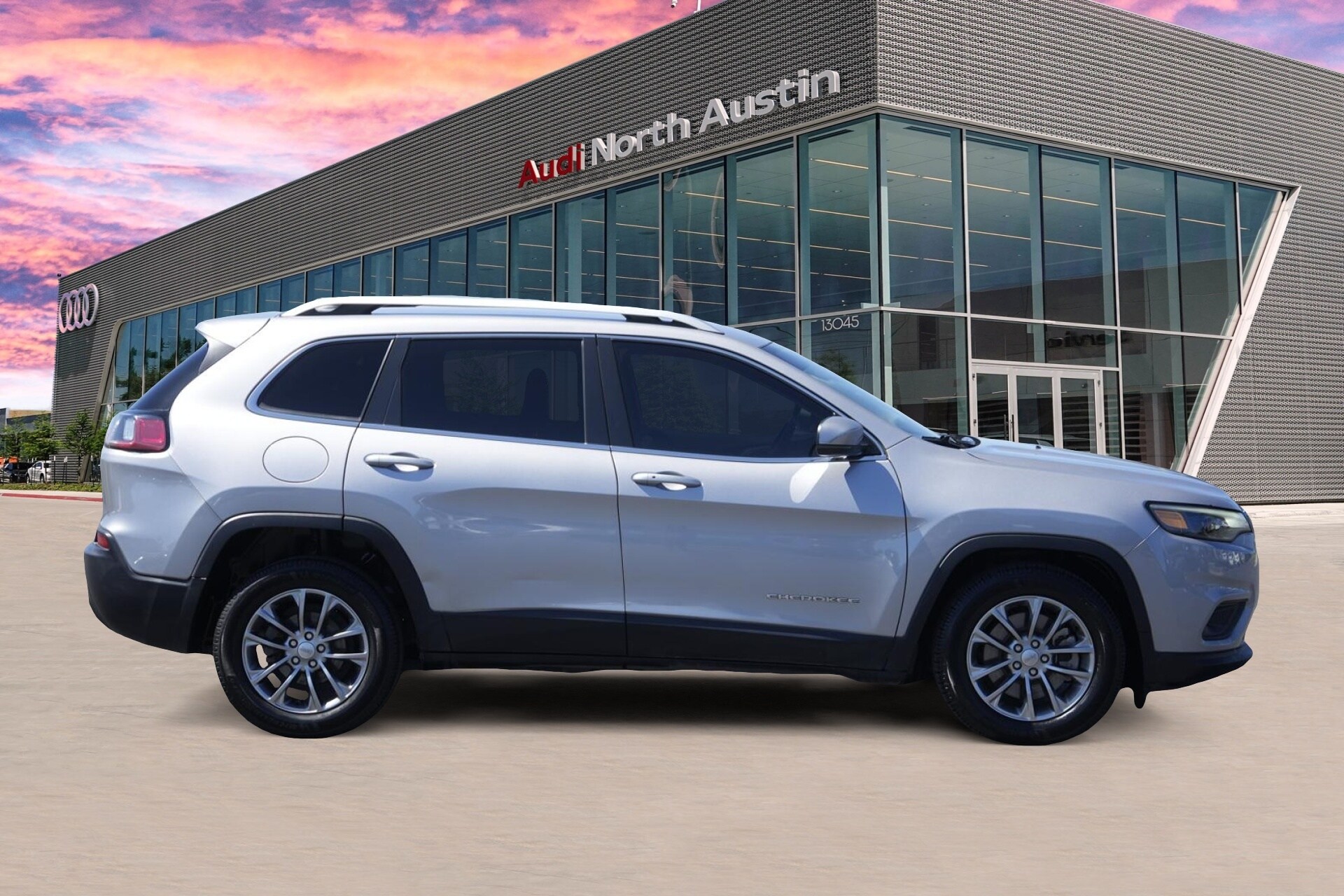 2019 Jeep Cherokee Latitude photo 4
