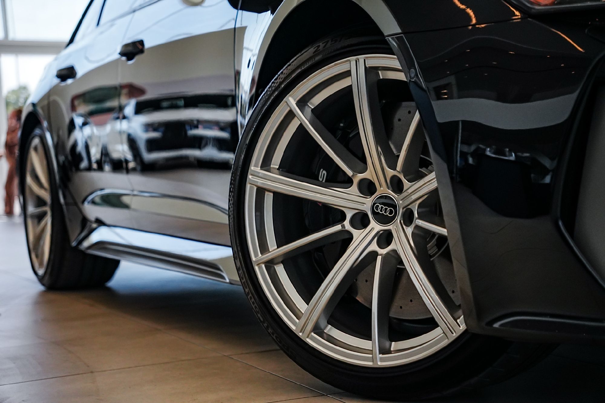 2026 Audi RS 6 Avant Performance Base photo 2