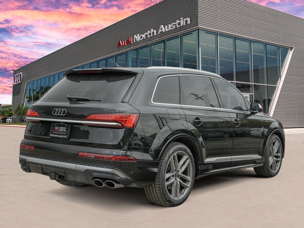 2025 Audi SQ7 Premium Plus photo 4