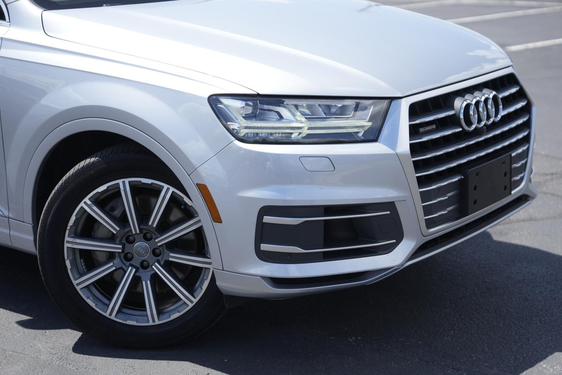 2019 Audi Q7 Premium Plus photo 3