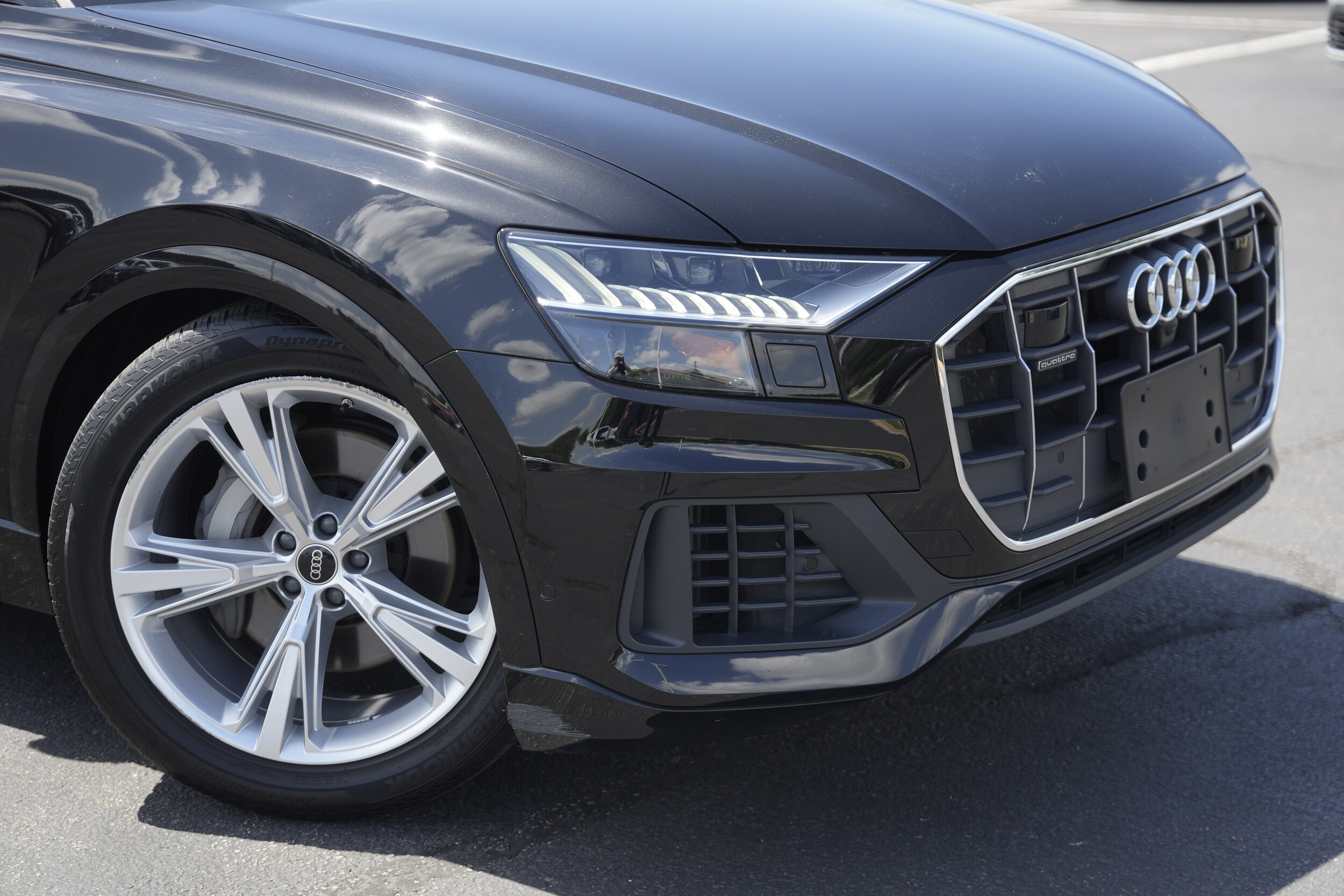 2023 Audi Q8 55 Prestige photo 2