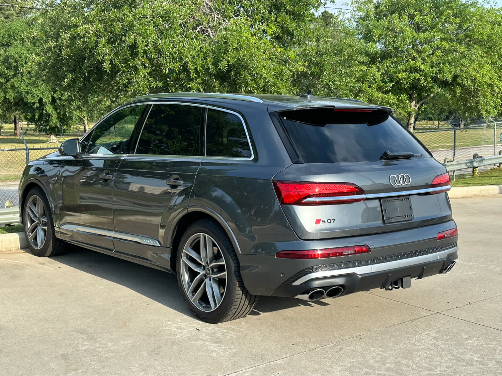 2025 Audi SQ7 Premium Plus photo 3