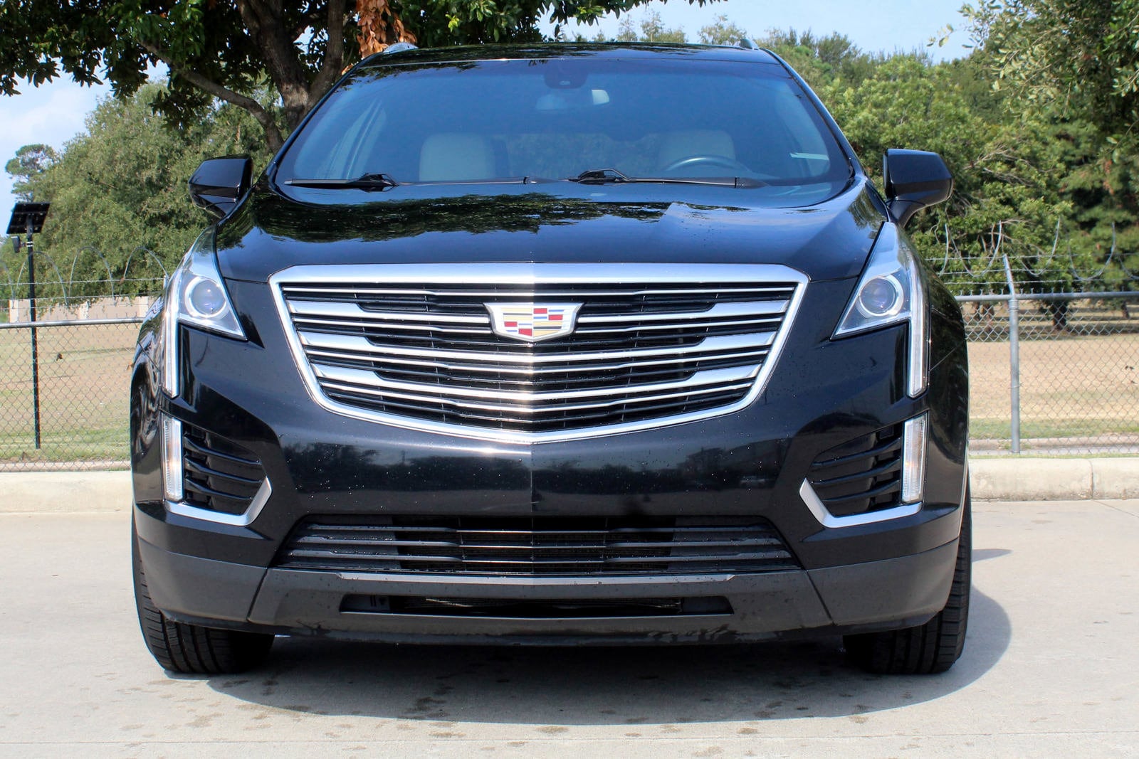 Used 2018 Cadillac XT5 Base with VIN 1GYKNBRS1JZ211225 for sale in Houston, TX