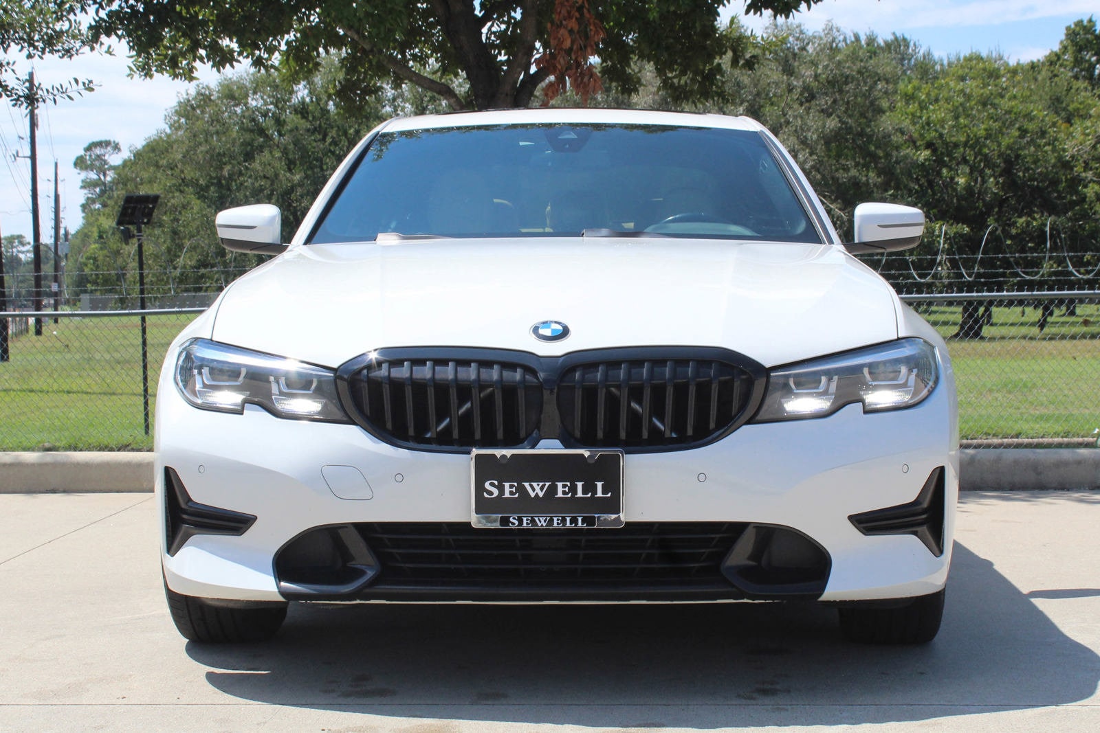 Used 2020 BMW 3 Series 330i with VIN 3MW5R1J03L8B12704 for sale in Houston, TX